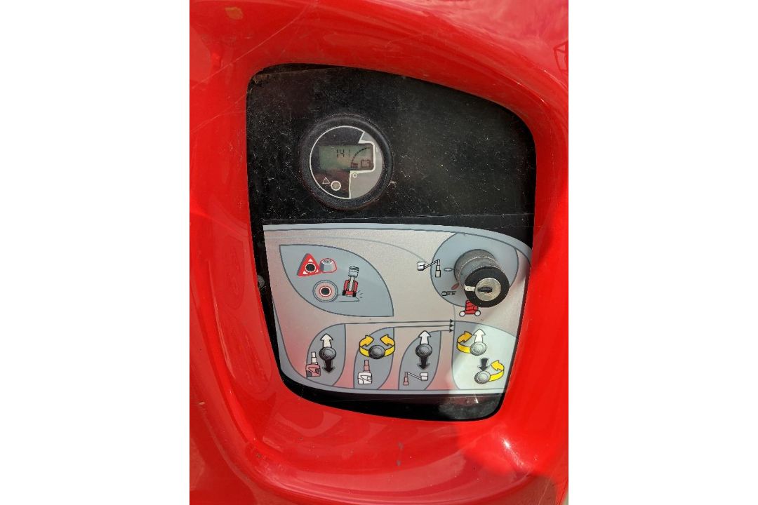 Manitou 100VJR 10 MTR Electric Mast Boom - Image 9 of 14