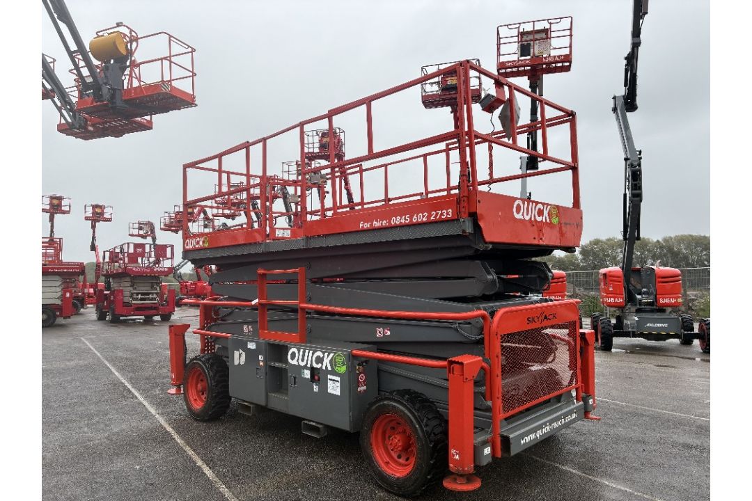 Skyjack SJ9250 17mtr Diesel Scissor Lift - Image 2 of 18