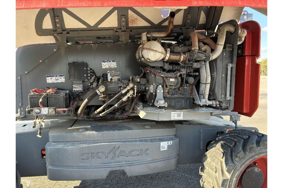 Skyjack SJ85AJ 26mtr Diesel Articulating Boom & Generator - Image 8 of 25