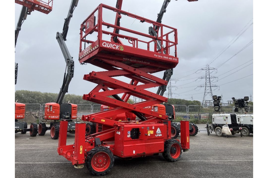 LGMG SR1018D / 3369 RT 12mtr Diesel Scissor Lift - Image 6 of 11