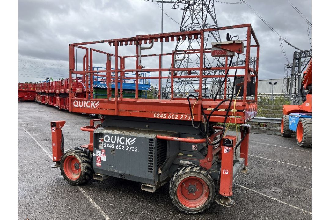Skyjack SJ6832D 12mtr Diesel Scissor Lift - Image 2 of 11