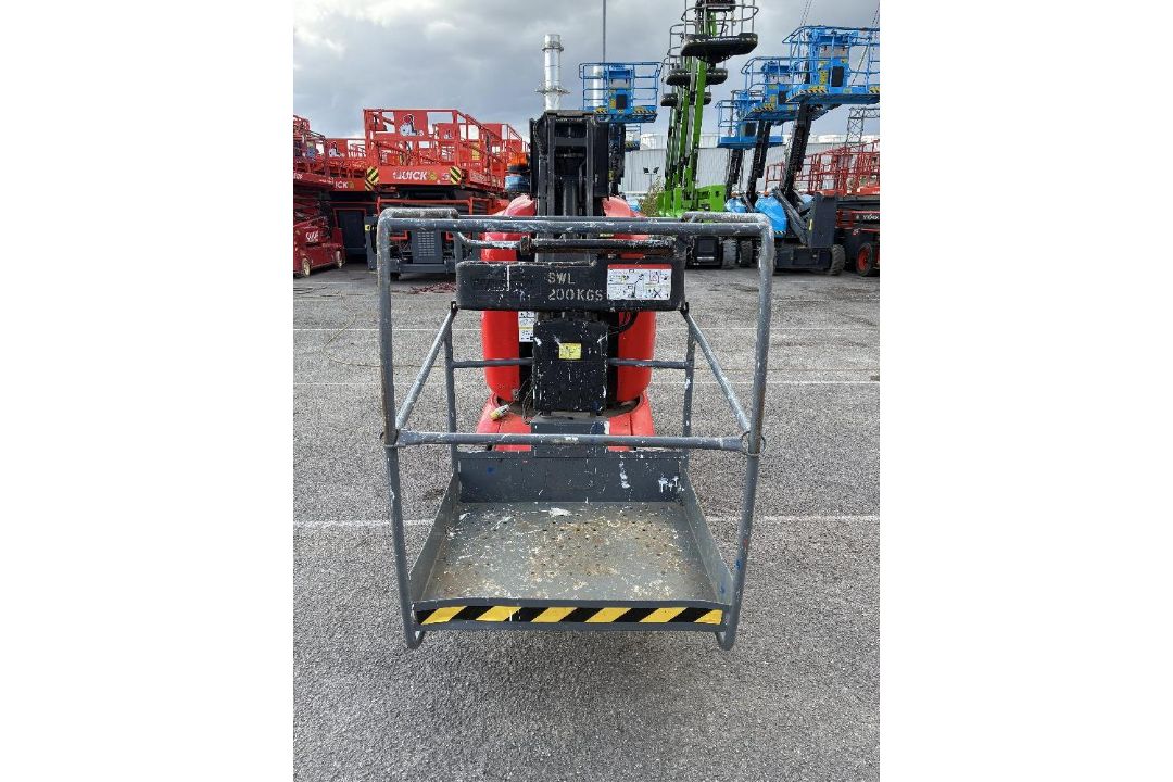 Manitou 100 VJR 10 MTR Electric Mast Boom - Image 2 of 10
