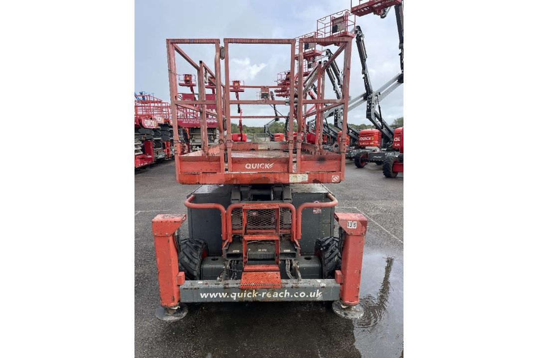 Skyjack SJ6832D 12mtr Diesel Scissor Lift - Image 4 of 25