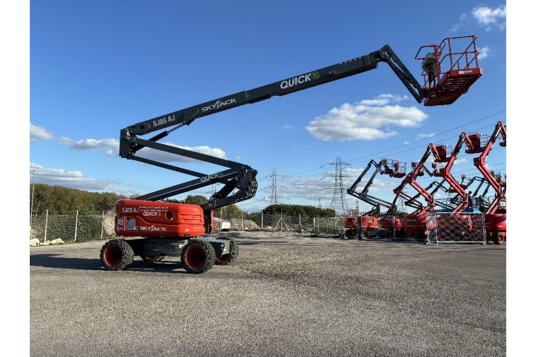 Skyjack SJ85AJ 26mtr Diesel Articulating Boom & Generator - Image 16 of 25