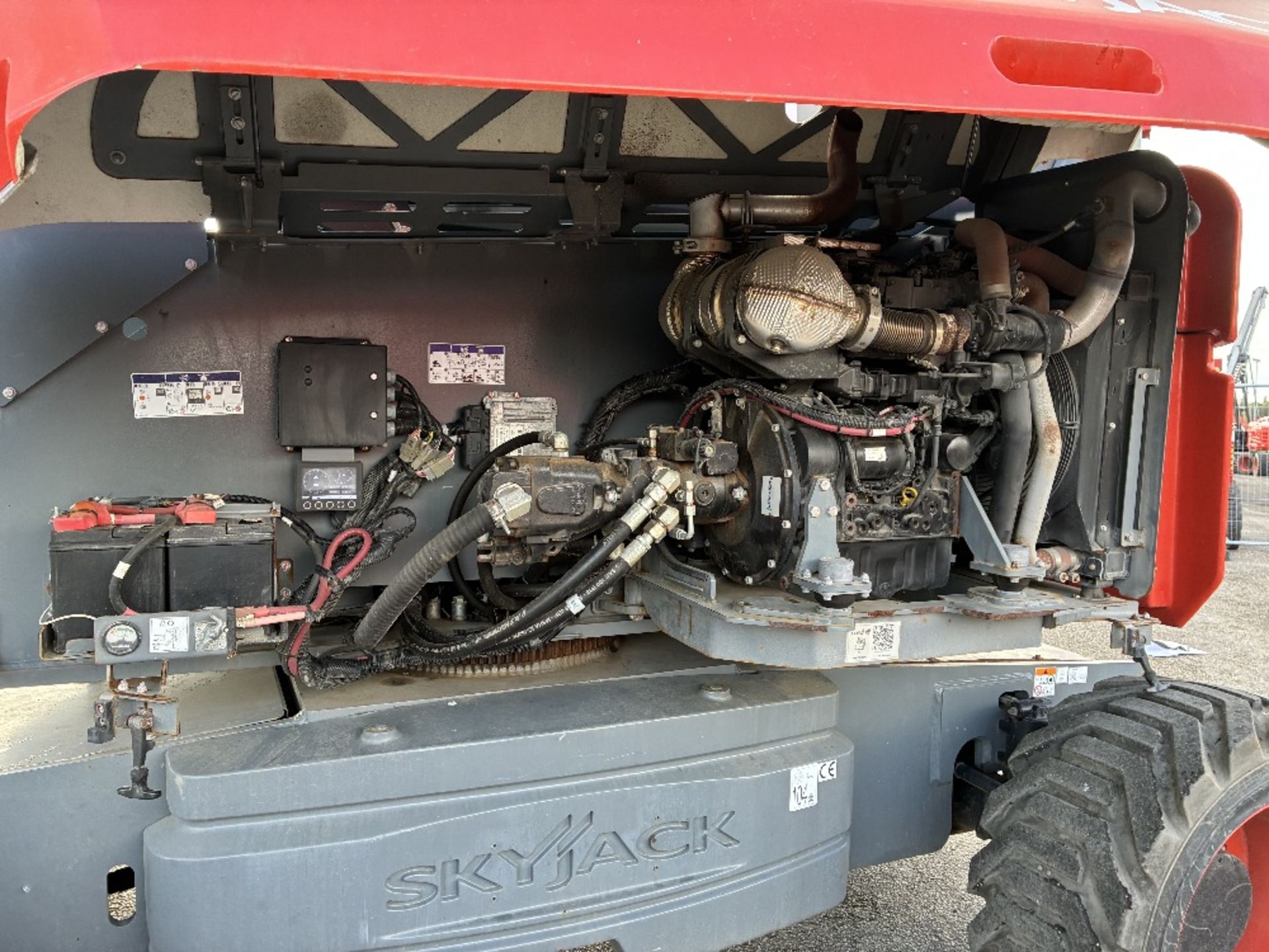 Skyjack SJ85AJ (CE) 26mtr Diesel Articulating Boom with Generator - Image 9 of 24