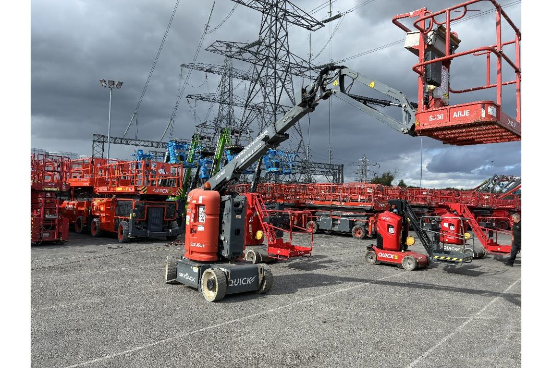 Skyjack SJ30ARJE 10m Narrow Electric Boom - Image 7 of 15