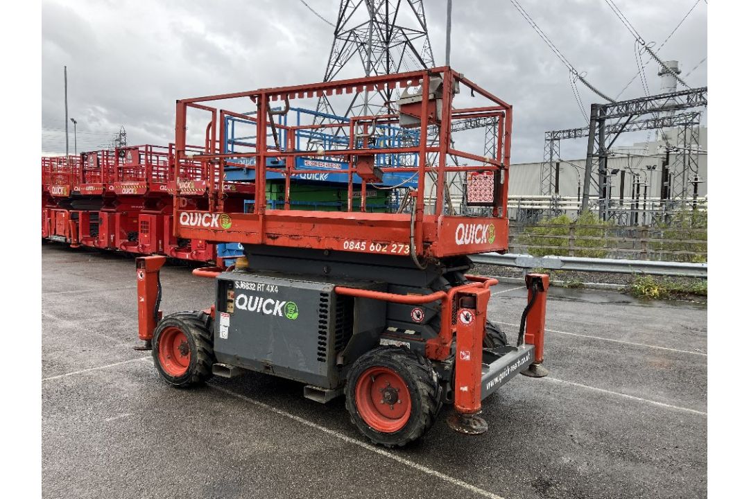 Skyjack SJ6832D 12mtr Diesel Scissor Lift - Image 2 of 12