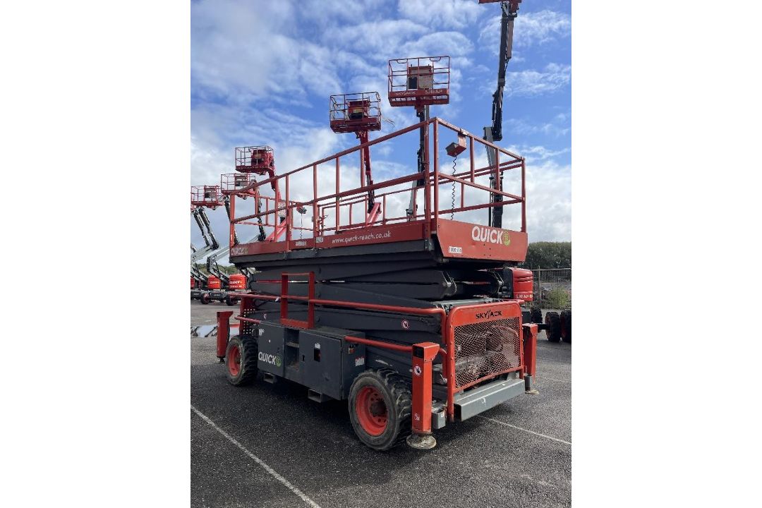 Skyjack SJ9250 17mtr Diesel Scissor Lift - Image 1 of 25