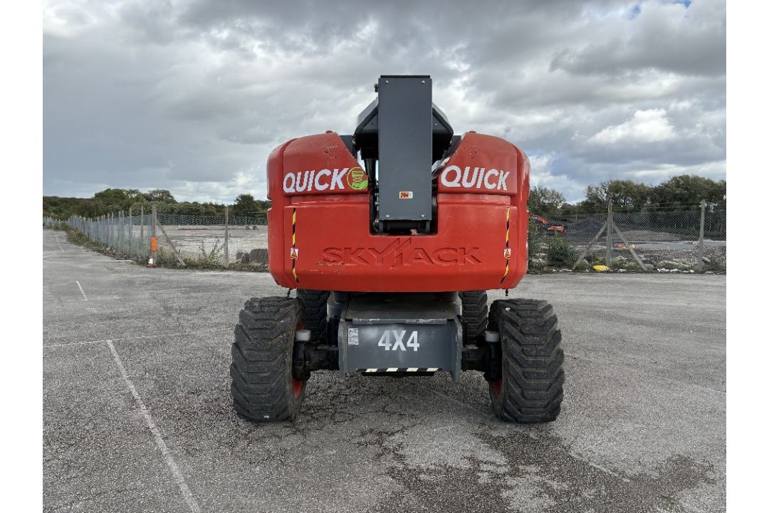 Skyjack SJ85AJ (CE) 26mtr Diesel Articulating Boom with Generator - Image 3 of 21