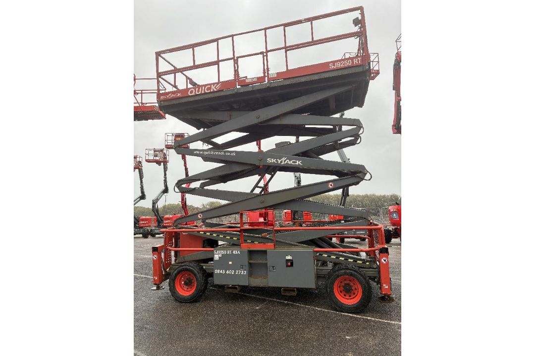 Skyjack SJ9250 17mtr Diesel Scissor Lift - Image 13 of 16