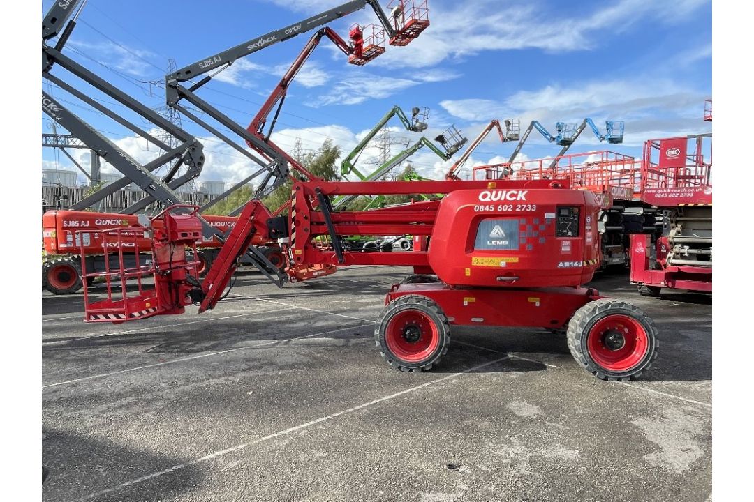 LGMG AR14J 15mtr Diesel Articulating Boom - Image 1 of 17