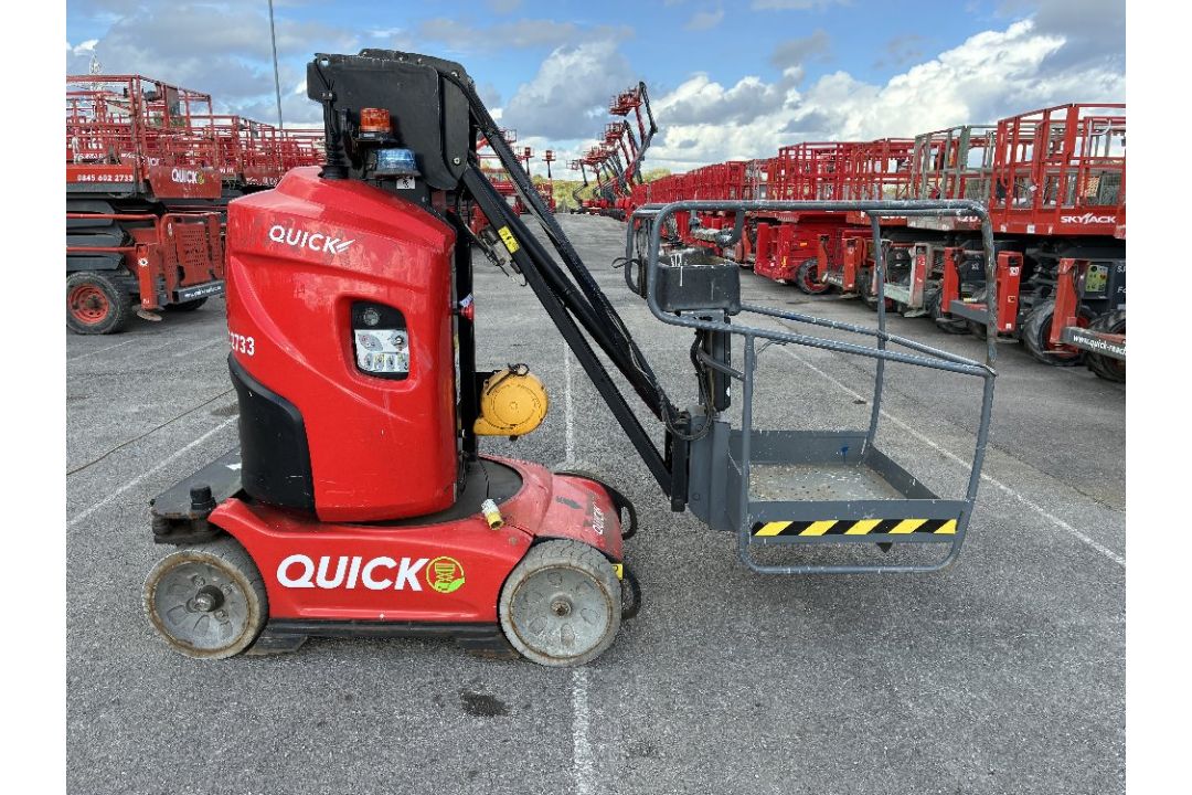 Manitou 100 VJR 10 MTR Electric Mast Boom - Image 1 of 10