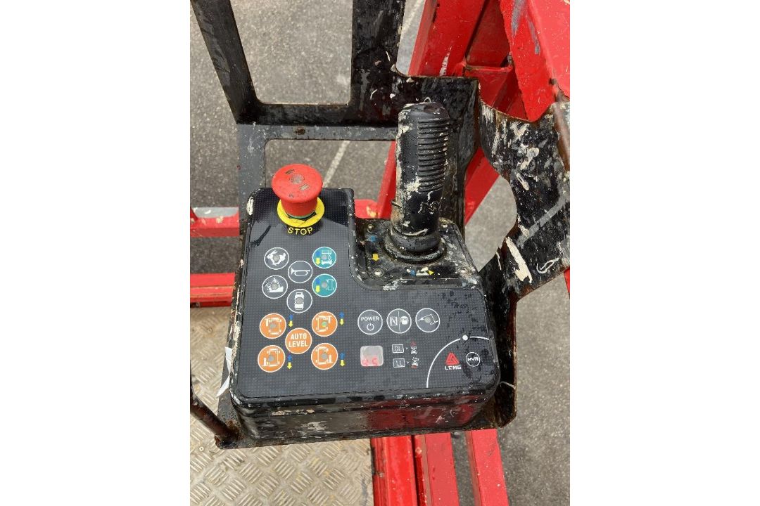 LGMG SR1018D / 3369 RT 12mtr Diesel Scissor Lift - Image 11 of 11