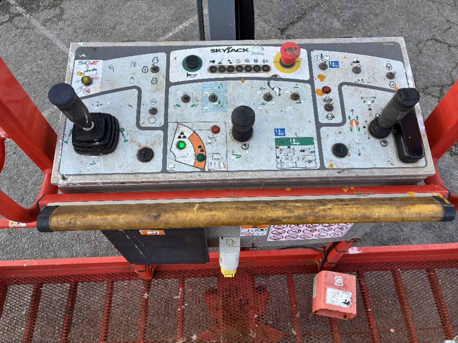 Skyjack SJ85AJ (CE) 26mtr Diesel Articulating Boom with Generator - Image 23 of 24