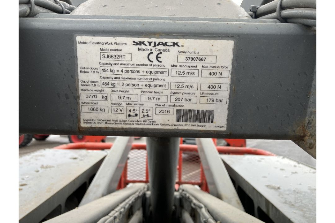 Skyjack SJ6832D 12mtr Diesel Scissor Lift - Image 11 of 12