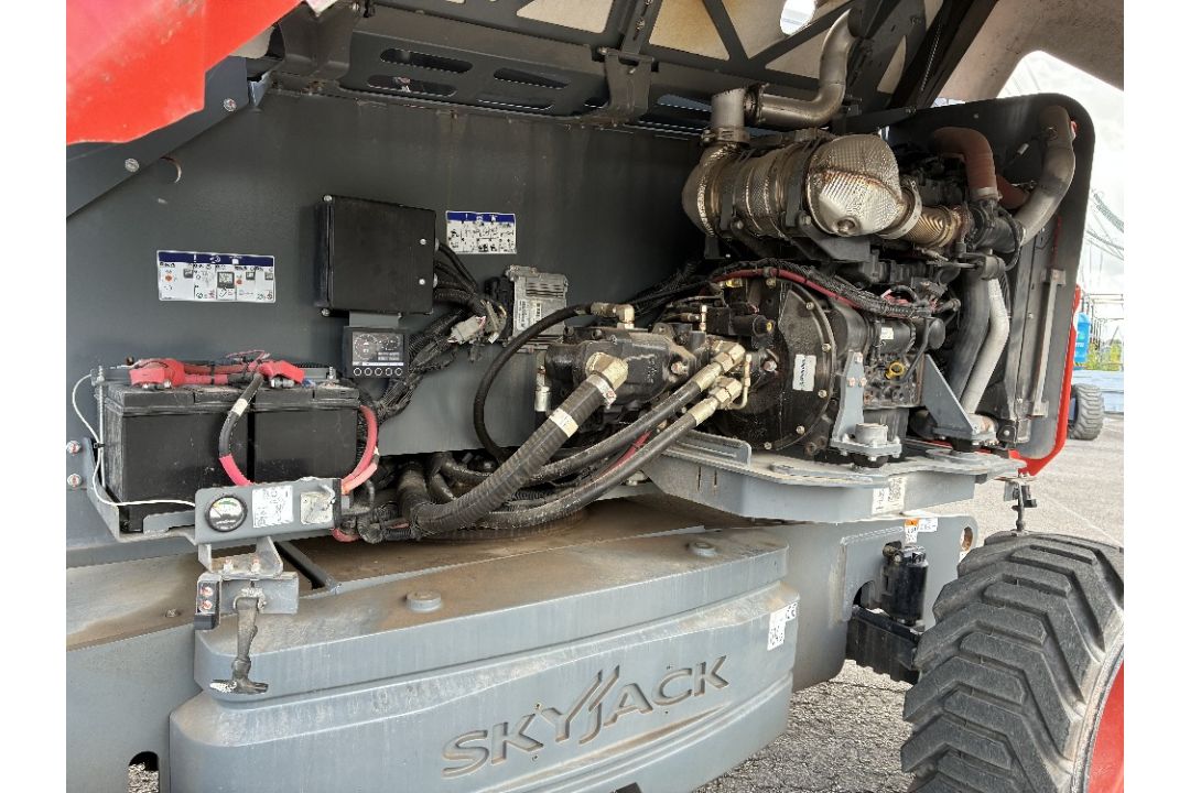 Skyjack SJ85AJ (CE) 26mtr Diesel Articulating Boom with Generator - Image 9 of 23