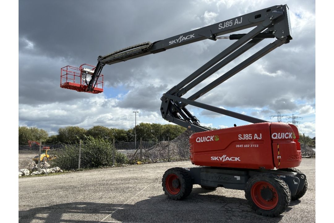 Skyjack SJ85AJ (CE) 26mtr Diesel Articulating Boom with Generator - Image 18 of 21