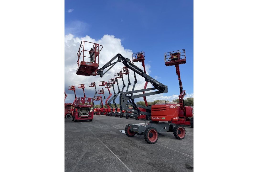 Skyjack SJ45AJ XCAP 15mtr (CE) Diesel Articulated Boom - Image 15 of 18