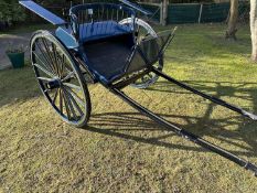 SPINDLE BACK GIG suitable for a 12hh+ pony, built circa 1900.