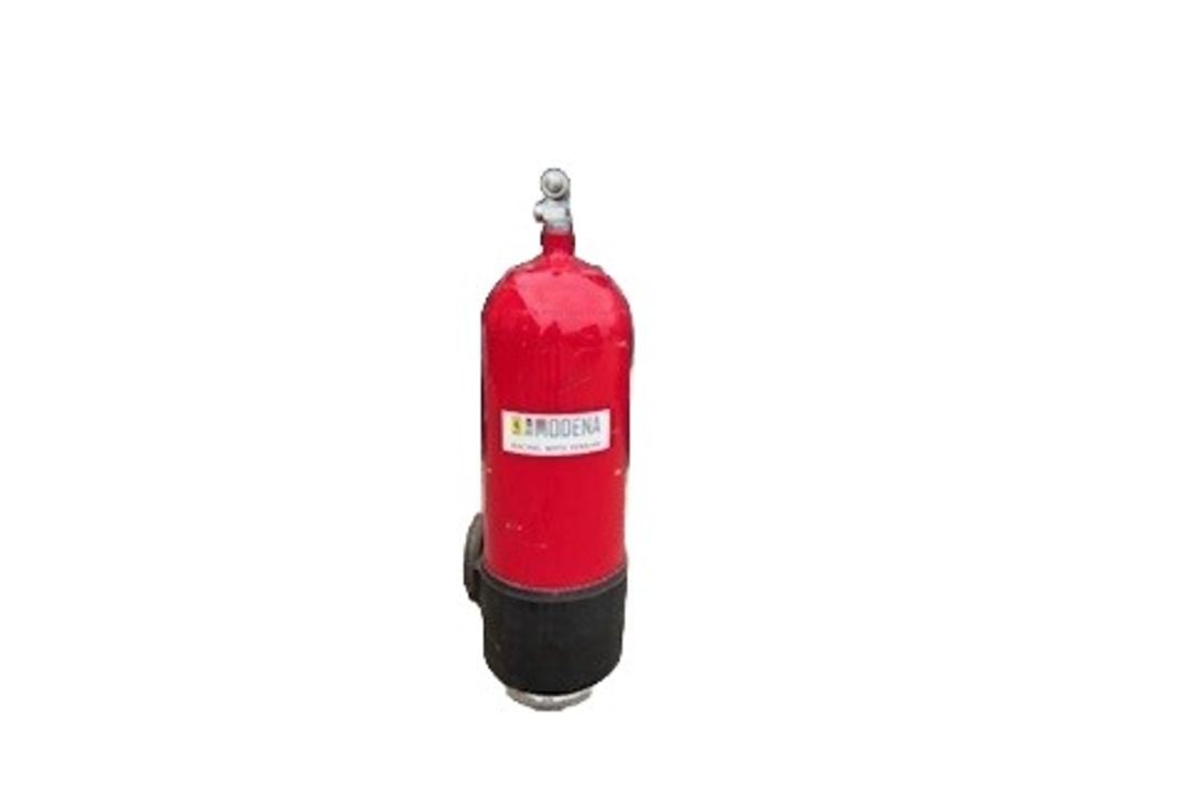 Ferrari GT2 Le Mans Air Jack Bottle and Trolley - Image 1 of 5