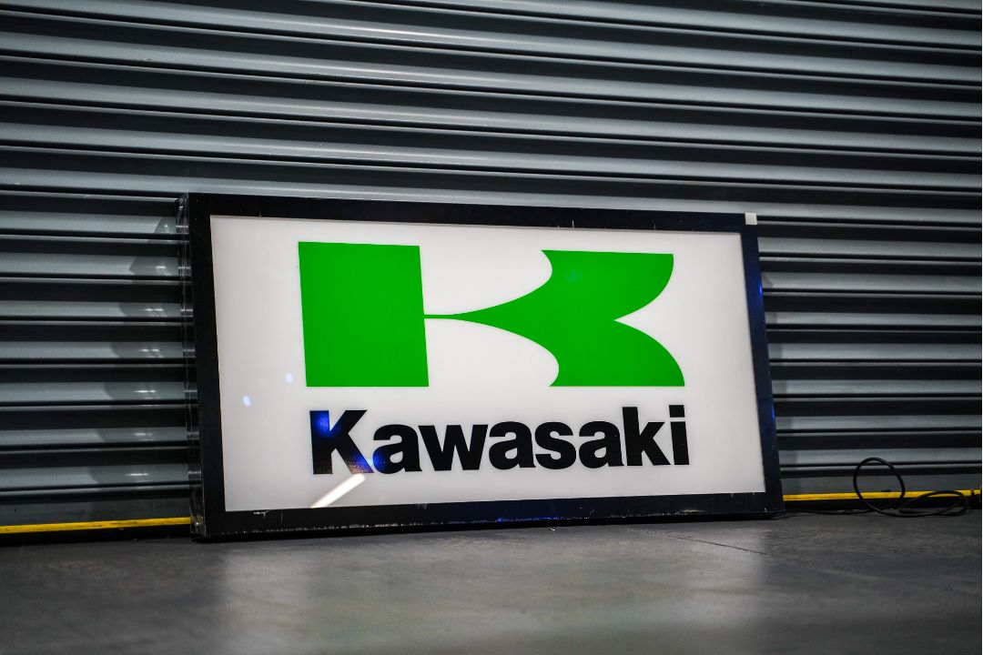 'Kawasaki' Illuminated Sign - Image 2 of 3