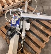 YUSHIN HOPFive900x Standard Swing Type Runner Take-Out Robot USED