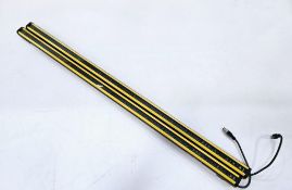 SICK C4P-EA09011C00/C4P-SA09011A00 DETEC SAFETY LIGHT CURTAINS USED