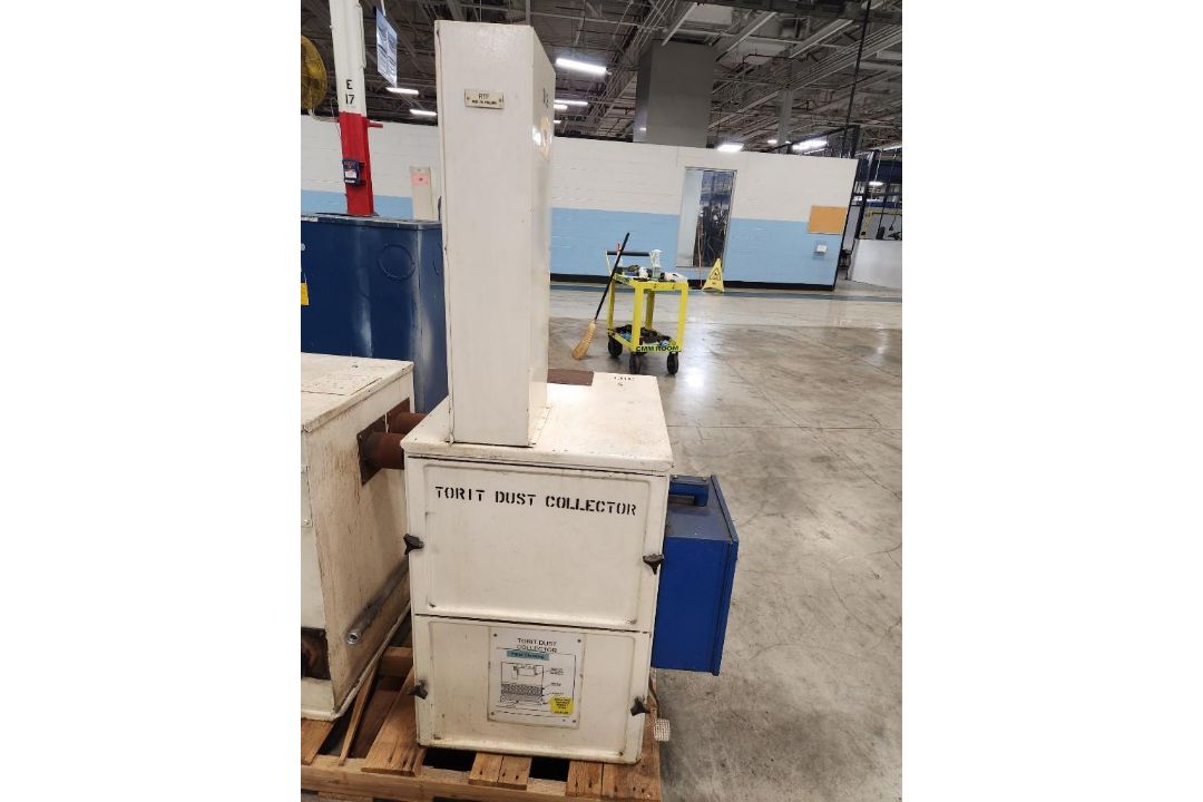 DONALDSON TORIT MODEL 64CAB DUST COLLECTOR SINGLE EXHAUST USED - Image 2 of 5
