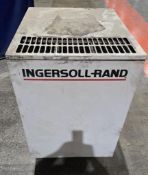 INGERSOLL-RAND SSR-EP25SE 25HP ROTARY SCREW AIR COMPRESSOR 95 CFM 125 PSIG USED