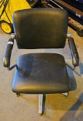 1 x Wella Welonda Barbers Chair - Dimensions: H80 x W56 x D62 cms