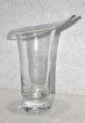 1 x Glass Flower Vase - H27 x W20 x D17 cms - Ref: K586 Pallet1 - CL011 - Location: Altrincham WA14