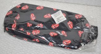 1 x Rolling Stones Travellers Wash Bag by Rock Sax - Iconic Tongue and Lips Logo - Officially
