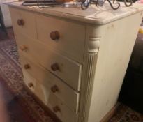 1 x Shabby Chic White Chest Of Wooden Drawers - Ref: PA051/50 - CL977 - Location: Maidenhead