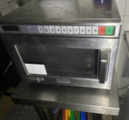 1 x PANASONIC Ne-1856 Commercial Microwave With Presets - Ref: PA065/91 - CL977 - Location: