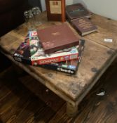 1 x Low Side Coffee Table In Studded Oak - (HxWxD) 450 X 800 X 800mm - Ref: PA043/42 - CL977 -