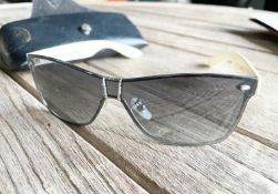 1 x Pair of Ray-Ban Sunglasses - Made in Italy - CL985 - NO VAT ON THE HAMMER - Location: Cheshire