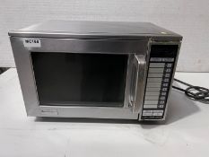 1 x SHARP R-24AT 1900W Commercial Microwave Oven