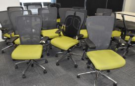 Approx 25 x Haworth 'Zody Comforto 89 Task' Ergonomical Office Swivel Chairs - More