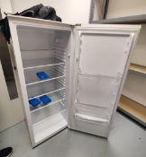 1 x Frigidaire Upright Refrigerator