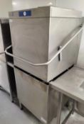 1 x Hobart AMXXS-31 Commercial Passthrough Dishwasher - 3 Phase - Dimensions: H202 x W70 x D73 cms -