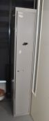 1 x Bisley Full Hight Staff Locker - Dimensions: H180 x W30 x D46 cms