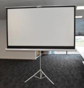 100 Inch Projector Screen with Stand 510