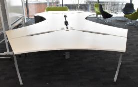 1 x 536 located on a quiet business estate