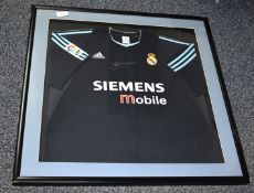 1 x Real Madrid 2009/2010 Football Shirt Signed by DAVID BECKHAM - Professionally Framed and Mounted
