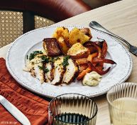 3 x SOHO HOUSE HOME 'Hillcrest' Luxury Tuscan Stoneware 28cm Dining Plates - Total Value £96.75 -