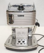 1 x DE'LONGHI Scultura Traditional Barista Espresso Coffee Machine - Original RRP £159.99 - Ref: