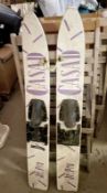 1 x Pair of Children's CASAD Jnr Pro Short Skies - CL985 - NO VAT ON THE HAMMER - Location: Cheshire
