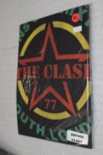 1 x Rock n Roll Themed THE CLASH Men's T-Shirt - Size: Extra Large - New & Sealed