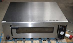 1 x Lincat PO430 Single Deck Pizza Oven - Capacity 4 x 12 Inch Pizzas - Power 3 Phase - RRP £1,600