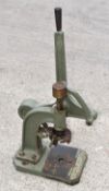 1 x John Hunt Pie Press Machine